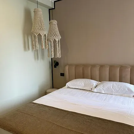 Mandarin Apulia 10 * Bari